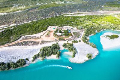 Willie Creek Pearl Farm Tour - By Coach
